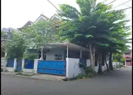 RUMAH MEWAH DI TAMAN BUARAN INDAH