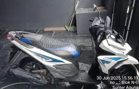 Dijual Motor Bekas Vario 125 CBS 2015 Putih