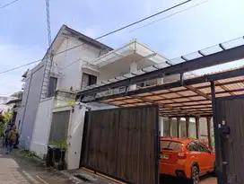Rumah Isi Pool Di Mahendradatta Dekat Kuta Sunset Road Gunung Soputan