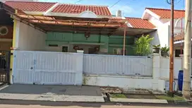 Dijual Cepat Rumah di Cluster Bulevard Harapan Indah Bekasi