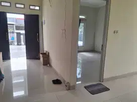 DIJUAL RUMAH HOEK MURAH 2 LANTAI DI TAMAN HARAPAN BARU KOTA BEKASI!