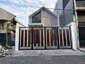 RUMAH BARU SIAP HUNI  Wonorejo Selatan dekat Merr Rungkut Surabaya