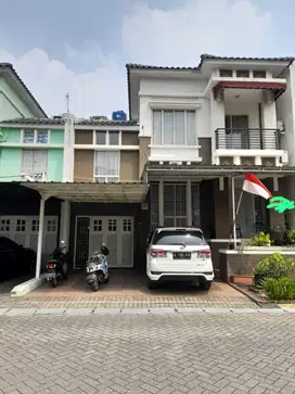 Dijual rumah di victoria garden galaxy bekasi dgn 3 akses pintu tol