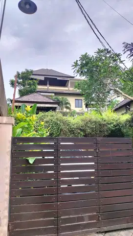 BUC Rumah Villa7,3 are Komplek Villa Front GWK Jimbaran Bali