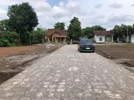 Tanah 12 Menit Bandara Adisutjipto dan 20 Menit Tugu Jogja