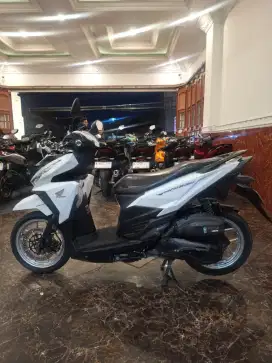 ONLY CASH BAJONG VARIO 150 OLD 2017 ( BONUS PAJAK 1 TAHUN) FULL PAPER