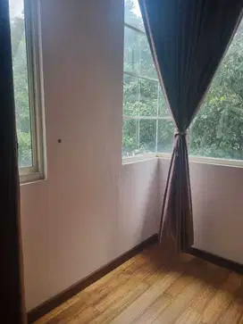 D jual rumah hoek crown golf pik