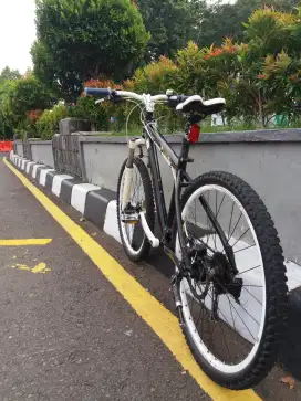 Sepeda MTB polygon extrada 5 2012