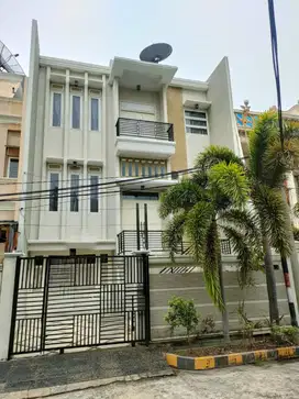 Rumah minimalis full furnished dijual komplek Favorit Sunter Jakarta