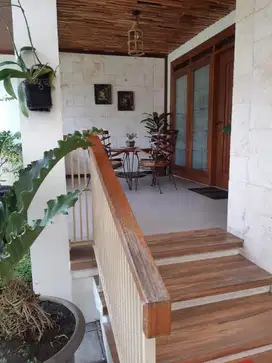 Rumah full jati di pusat kota bandung
