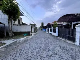 Tanah Jl. Kaliurang, Dekat Kampus UGM, BONUS Bangunan