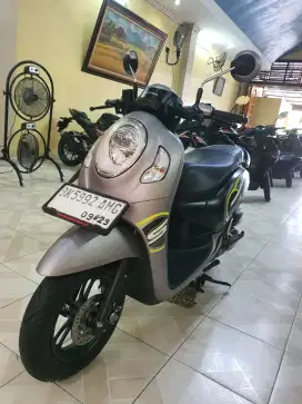 New Scoopy Sporty CBS ISS 2024 Cantik-Odomtr 6.000 KM-plaza motor