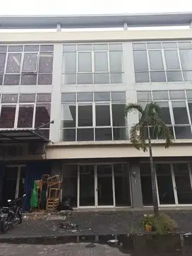 Ruko 3 Lantai 900 Juta Royal Crown Palace waru Sidoarjo gunung anyar