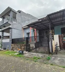 Rumah Dijual 2 Lantai di Karangploso Malang Perumahan One Gate