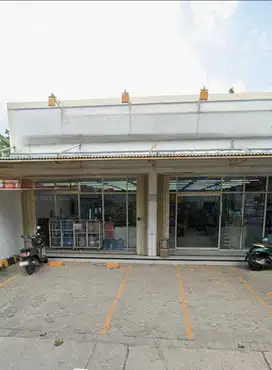 Dijual Bangunan Dan Tanah Posisi Hook Lokasi Strategis di Pulo Gebang