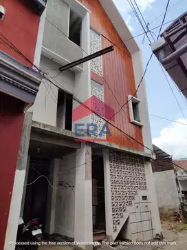 Dijual Rumah Kost 3 Lantai di Jalan Mertojoyo Selatan,Lowokwaru Malang
