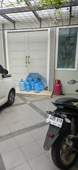 Dijual rumah strategis di Bojong.jakarta barat