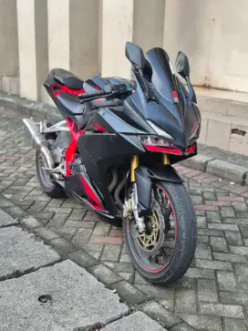 Jual Honda CBR 250RR non abs 2021 pajak aktif minus lecet difairing