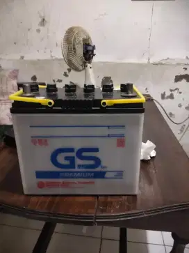 Aki mobil bekas GS