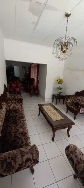 Dijual Rumah Luas Di Mainroad Jalan Laswi