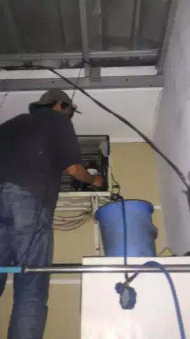 Servis ac bocor,ac tidak dingin,bongkar pasang ac,mesin cuci,kulkas