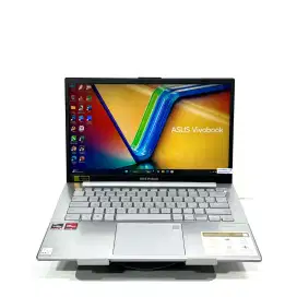 ASUS VIVOBOOK E1404F