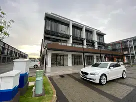Ruko Hampton Avenue 3 Lantai Posisi Hook Dijual