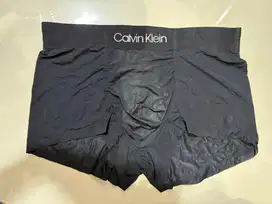 celana dalam boxer Calvin Klein CK hitam seamless (L/XL), tag ada