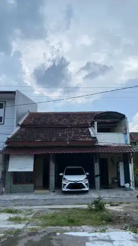 Rumah di Jual dekat kampus Amikom Sleman Yogyakarta, bisa untuk kost