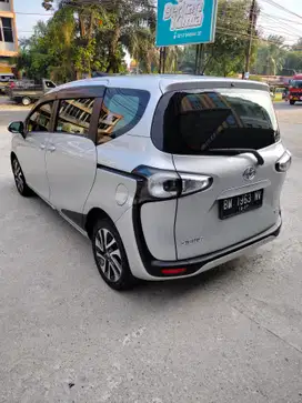 Toyota Sienta 2017 Bensin