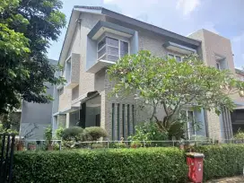 Rumah cluster di hoek, asri, aman, nyaman
