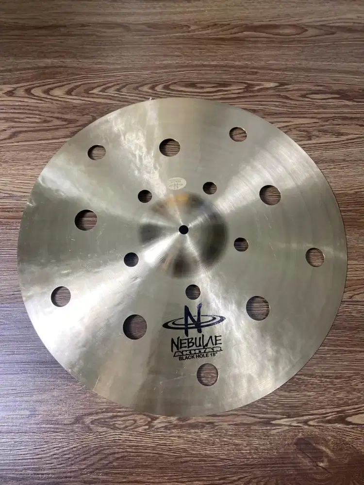 Cymbal Nebulae Akhtar Blackhole 18” NEW