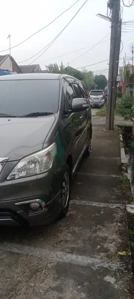 Toyota Kijang Innova 2014 Bensin