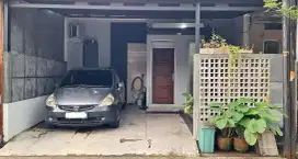 Dijual Rumah SIAP HUNI 10 menit ke Summarecon Bandung.Cash/Over Kredit