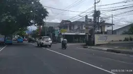 Dijual tanah dan bangunan di pusat bisnis Jln Sam Ratullangi