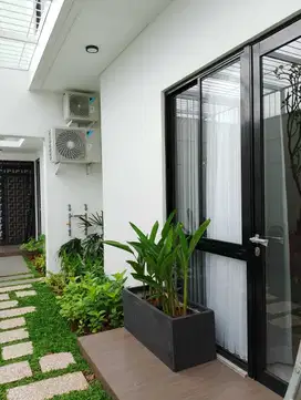 Dijual rumah Baru 2lantai by alam sutra cikokol Tangerang,lagi promo