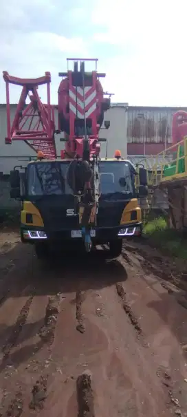 Mobile crane 25 ton SANY, tahun 2023