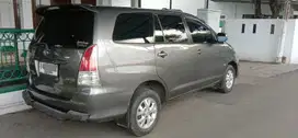 Toyota Kijang Innova 2009 Bensin