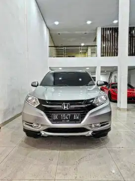 (TDP 21JT) HR-V 1.5 E Automatic 2016 / 2017 silver honda hrv