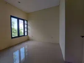 Dijual 2 Unit Rumah dg akses Jalan Lebar di Taman Griya, Jimbaran