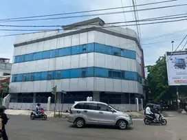Disewakan Gedung Cocok Untuk Kantor Di Jl. Mt. Haryono Semarang