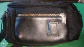 TAS Selempang Merk TUMI ALPHA BRAVO