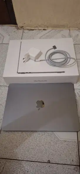 macbook air m2 2022