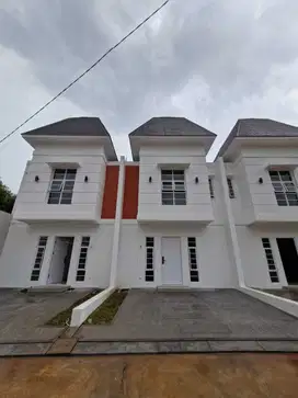 DIJUAL Murah Rumah Ready Stok di Kranggan Cibubur dekat Tol