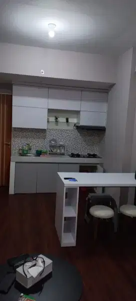 disewakan apartemen puncak dharmahusada 2BR full furnish