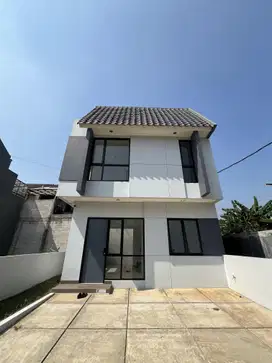 Rumah 2 Lantai 700 Jutaan Dp 2 Juta Sudah ALL IN dekat Plaza Cibubur