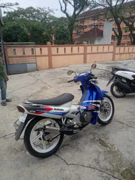 Suzuki satria 2002