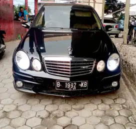 Mercy E240 2001 Hitam