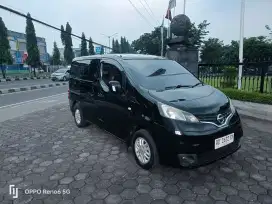 Nissan Evalia 1.5 XV 2013
