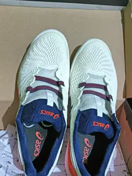 Dijual  Sepatu Tenis